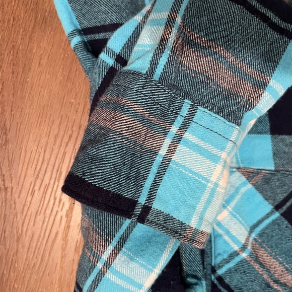 Woolrich woman flannel shirt. - Picture 7 of 10